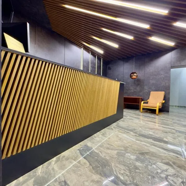 готель ПРИБЕРЕЖНИЙ, hôtel à Pavlohrad