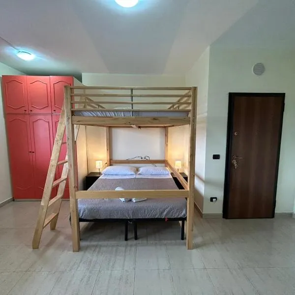 MONTREAL FLAT STUDIO, hotel in Reggio Calabria