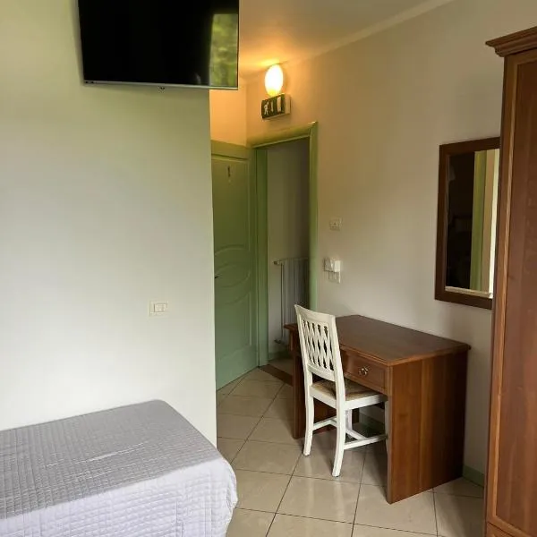 Foresteria affittacamere in Franciacorta La Pulcinella, hotell sihtkohas Monticelli Brusati