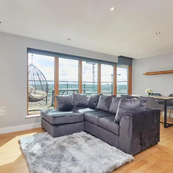 King Penthouse Apt View&Free Parking!, hotel in Leeds