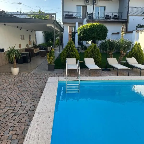 Garden Lounge Hotel, hotel di Yerevan