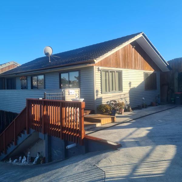 Auckland airport holiday home in the greens, Auckland
