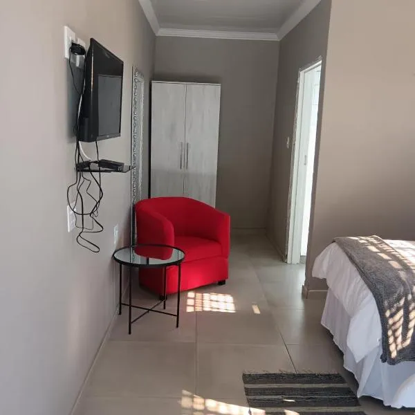 The Space Guesthouse Mondlo, hotel a Mondlo