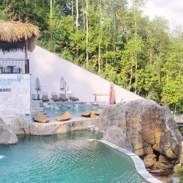 Lotus Premium Lodge - Lotus Group Tours, khách sạn ở Hà Giang