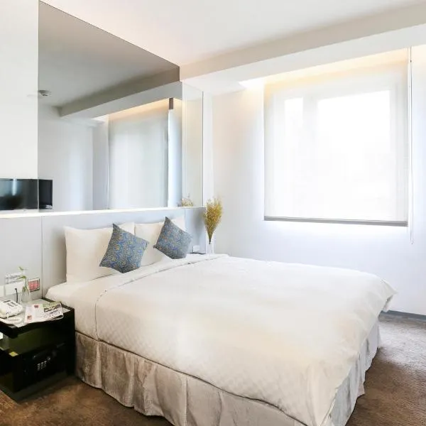 CityInn Hotel Plus - Taichung Station Branch, hotel in Taichung