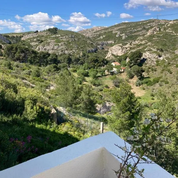 Loft dans les Collines de l'Estaque, hôtel à Marseille