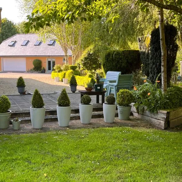 The Mews, Hotel in Newbridge