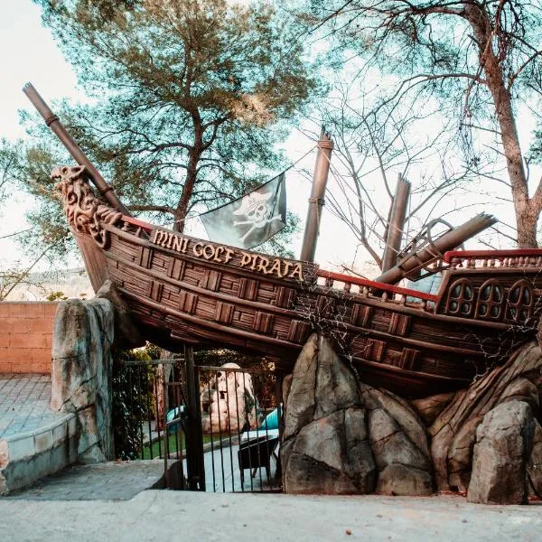 Camping Caledonia, hotel in Tamarit