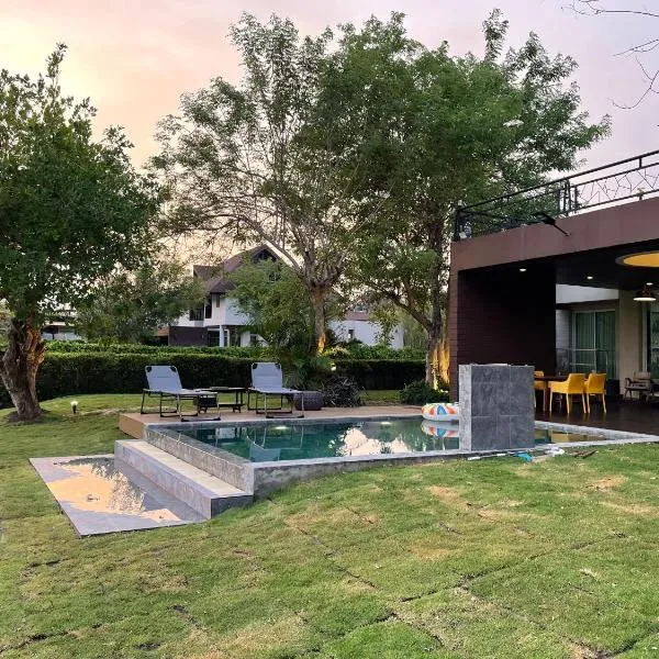 Momento Poolvilla Khaoyai, ξενοδοχείο σε Ban Khanong Phra Nua