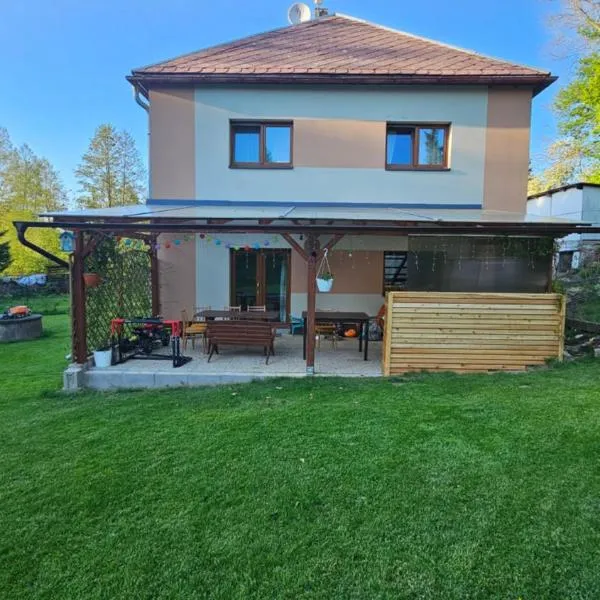 Farma u lesa、フリンスコのホテル