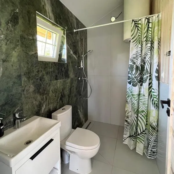 Žalčio guolis, hôtel à Lekėčiai