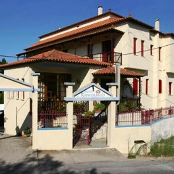 Hotel Kavouris, hotel v destinaci Skopelos Town