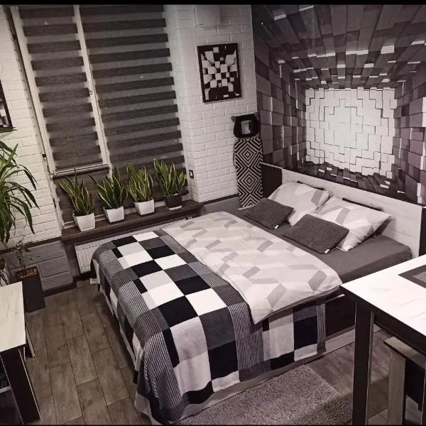 Wiew Lux Studio Apartments in a Secure Residential Complex Comfort Town КТ-03, hotel in Kyiv