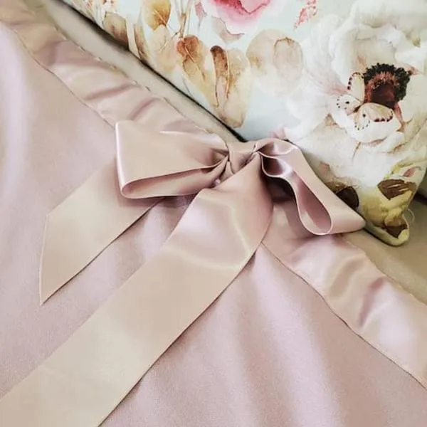 Mirka & Franck AIRCON Apartment Chic 4" Stars Parking Free, Garage & Wine with Avantages Pack, hotel in Colmar