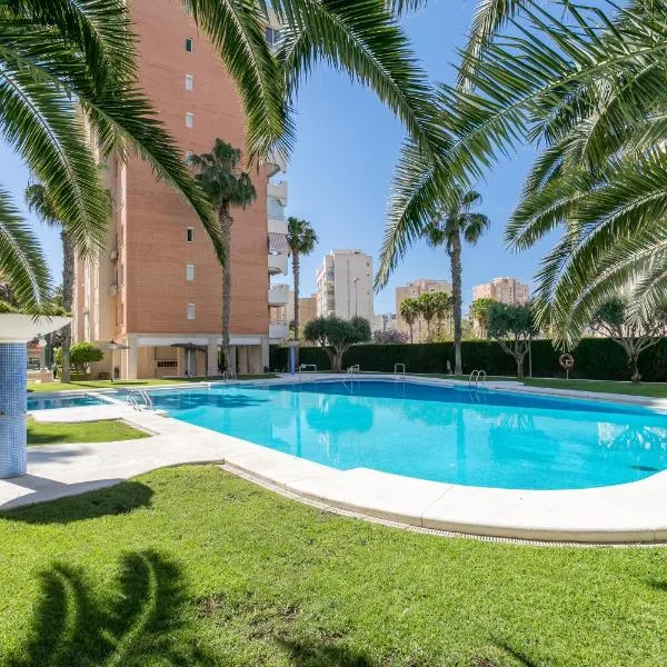 Urbanización Bulevar Playa, hotel in Alicante