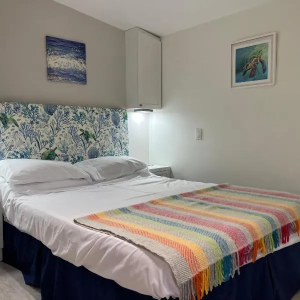 The Pod, access to Pool & Beach Club, Sunset Crest โรงแรมในเซนต์เจมส์