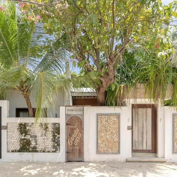 Brickwood Ganduvaru Private Villas, Hotel in Rasdu