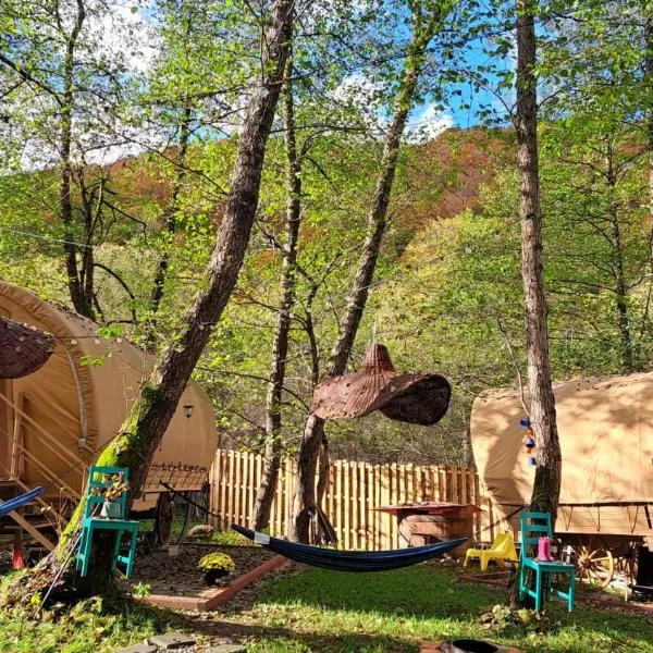 La Căruțe, hotell sihtkohas Malaia