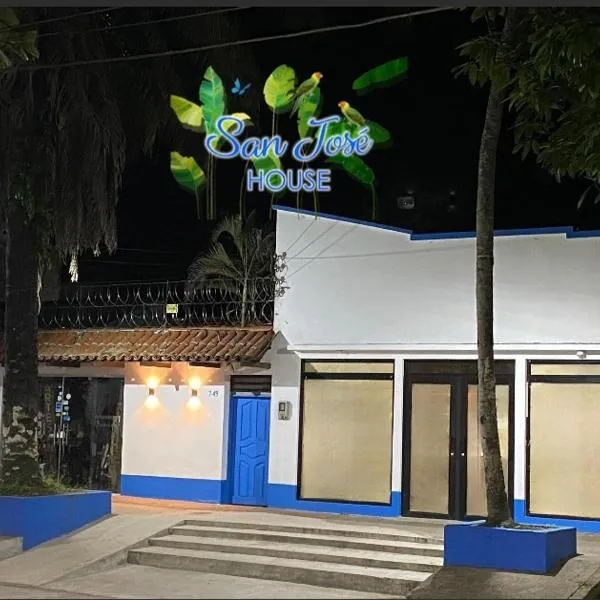 San José HOUSE, ξενοδοχείο σε Leticia