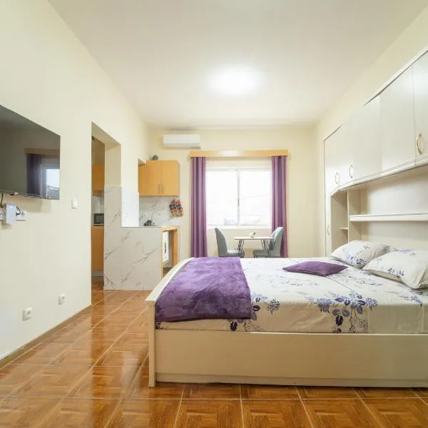 Residencial LiviaMilena Santa Maria,位于圣玛丽亚的酒店