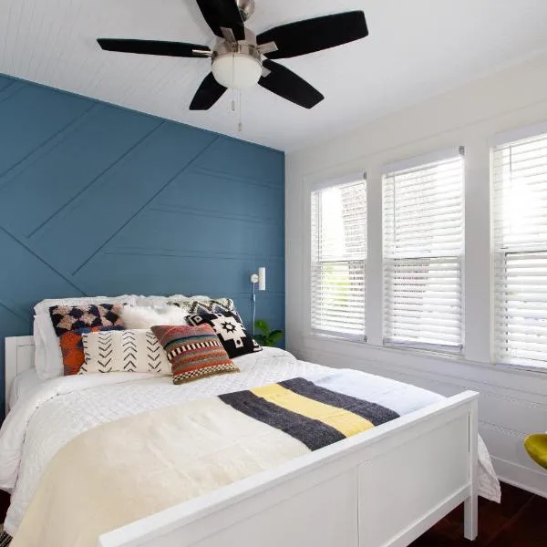 Stylish 2bed 2bath Culver Cottage with bicycles, hotel in Los Angeles
