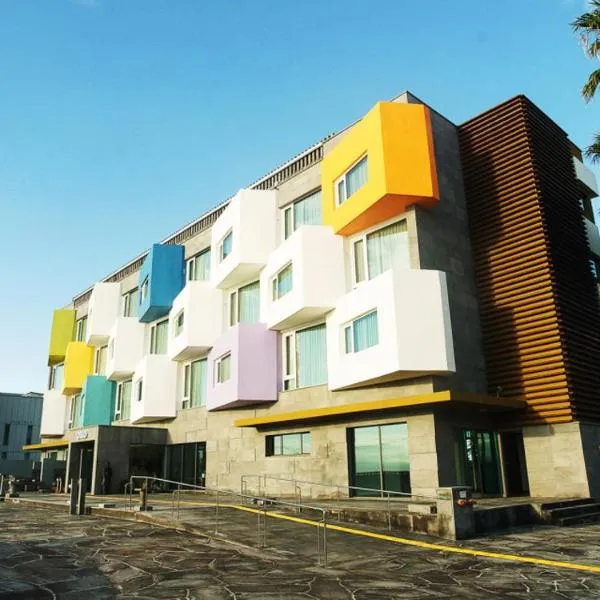 Login Hotel, hotel in Jeju
