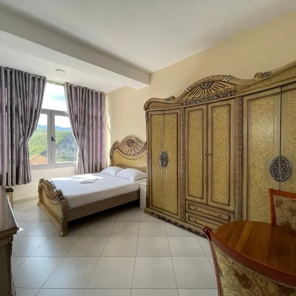Hotel Latifi, hotel in Gramsh