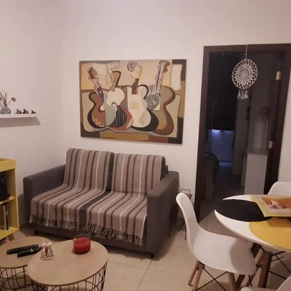 SCR-Copacabana-Lindo Apartamento a 1 Qd da Praia, hotel in Rio de Janeiro