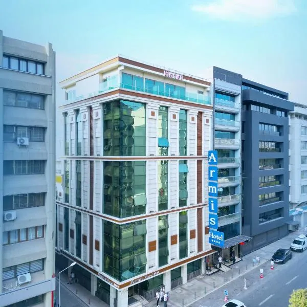 ARMİS HOTEL, hotel sa Konak