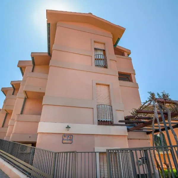 Hotel Da Ruggero - 100m dal Porto, hotel v destinaci Giglio Porto
