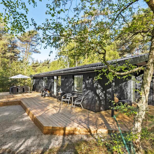 Amazing Home In Nex With Kitchen