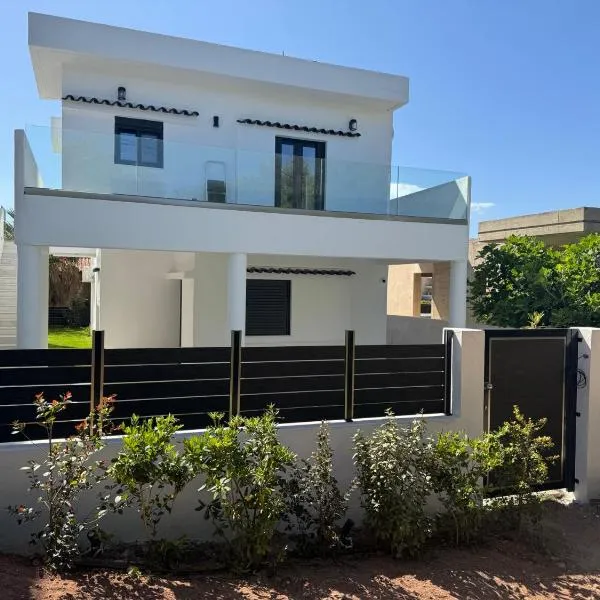 Villa Achilleas by the sea, Hotel in Anavyssos