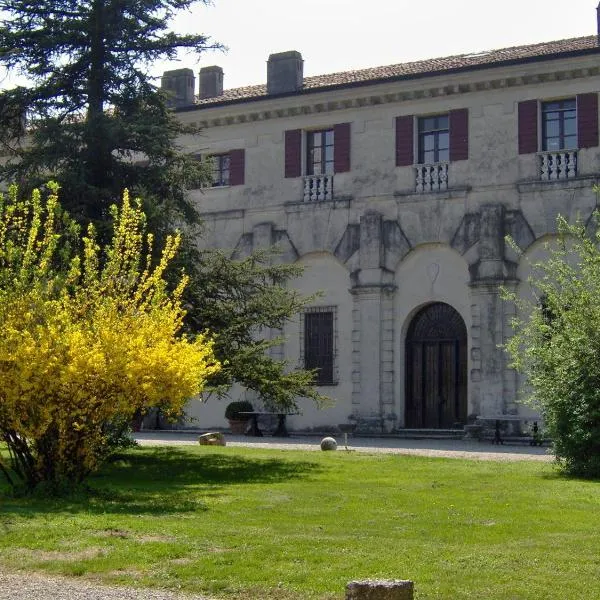 Agriturismo Corte Virgiliana, hotel u gradu Virgilio