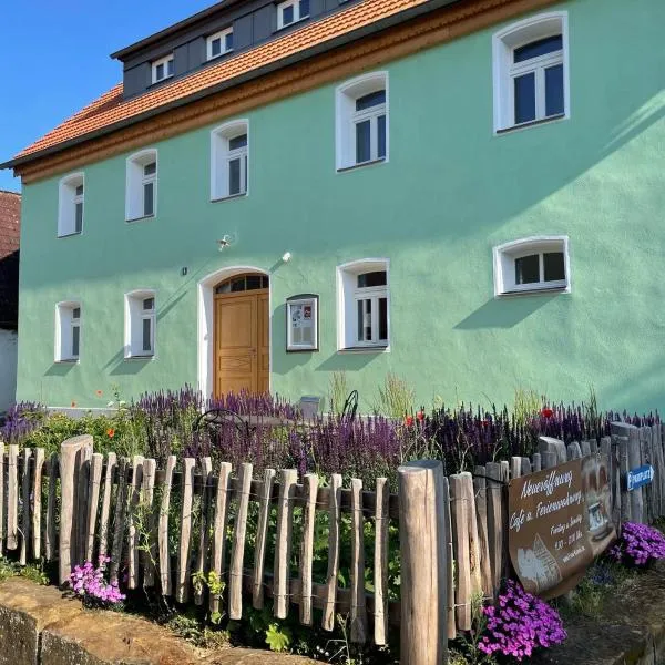 Frau Kunni - Café und Ferienwohnungen, hotel en Kasberg