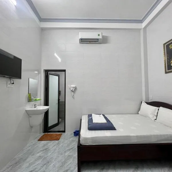 Nhà Nghỉ Thiên Tân 2, hotel in Quang Ngai