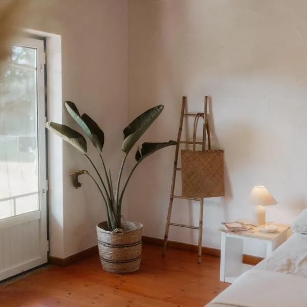 NaNa House Ericeira - Yoga & Surf, Hotel in Santo Isidoro