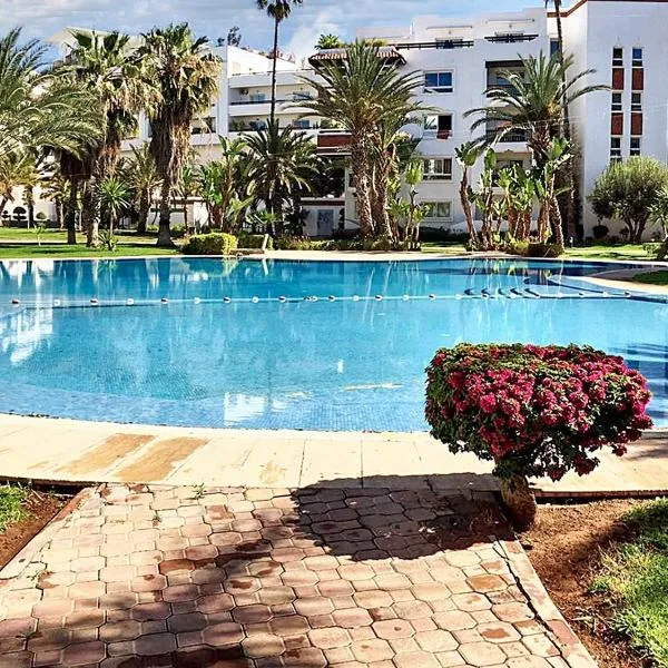 Comfortable Apartment with Pool in Agadir、アガディールのホテル