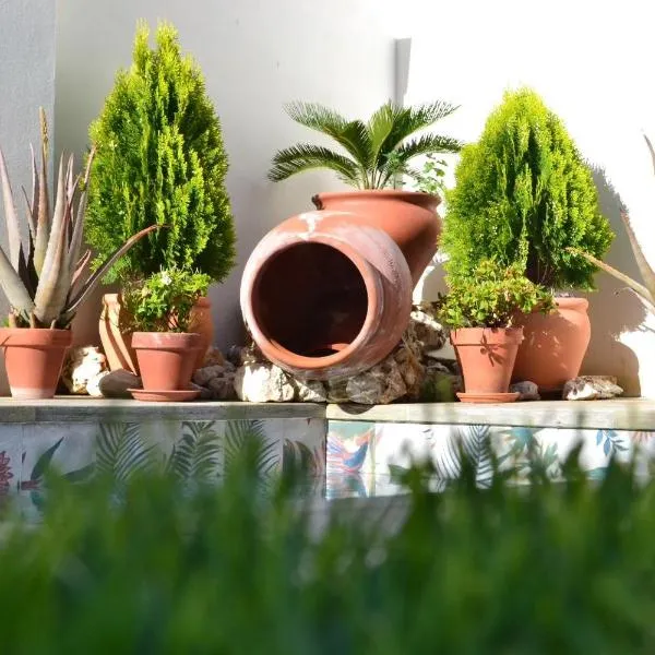 Casa Rural La Madroña, hotel v destinaci Fuentelabrada de los Montes