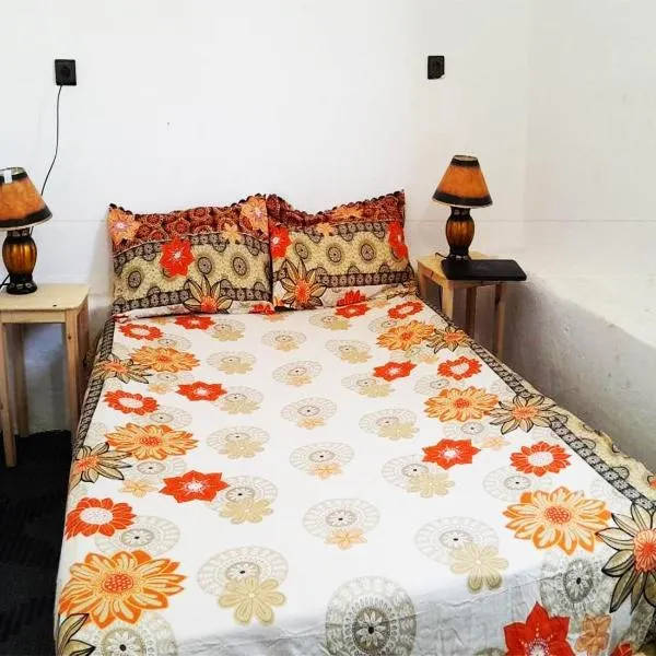 Sidi Bouzid Guesthouse, ξενοδοχείο σε Safi