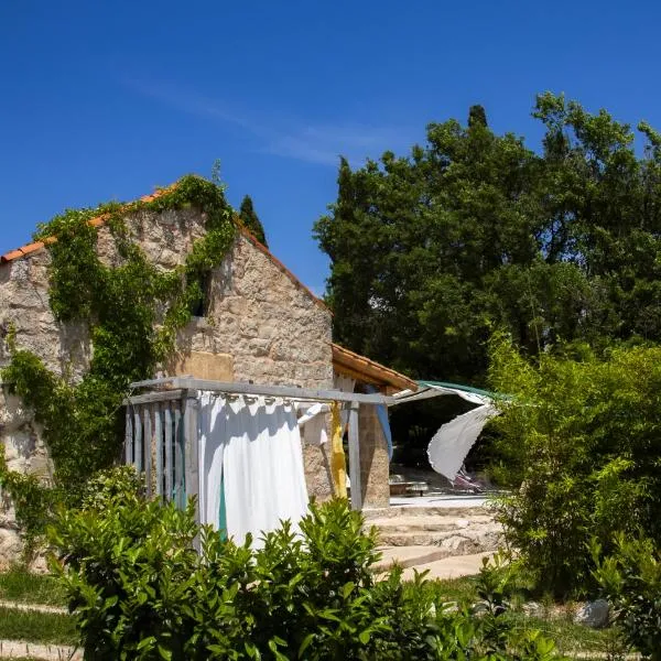 Stonehome Pojata, viešbutis mieste Rušići