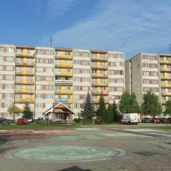 ŠD Jedlíkova 5, hotel in Košice