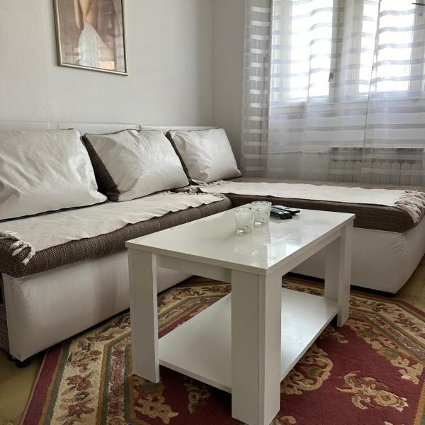 Day & Night Apartment
