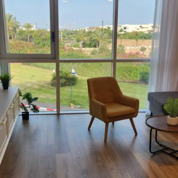 מול הים בקיסריה, hotel v destinaci Caesarea