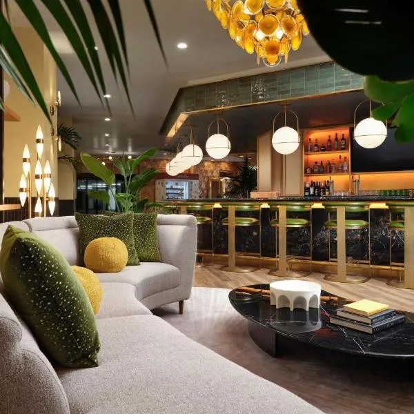 Burton House, Beverly Hills, A Tribute Portfolio Hotel, hotel em Los Angeles