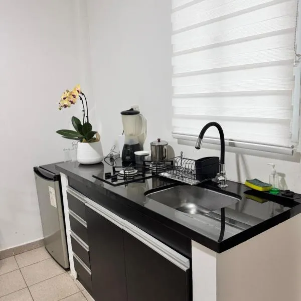 Acogedor independiente-Casa JH A, hotel in Santa Cruz de la Sierra