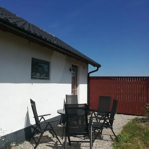 Charmig stuga med vackra vyer，位于Skåne-Tranås的酒店