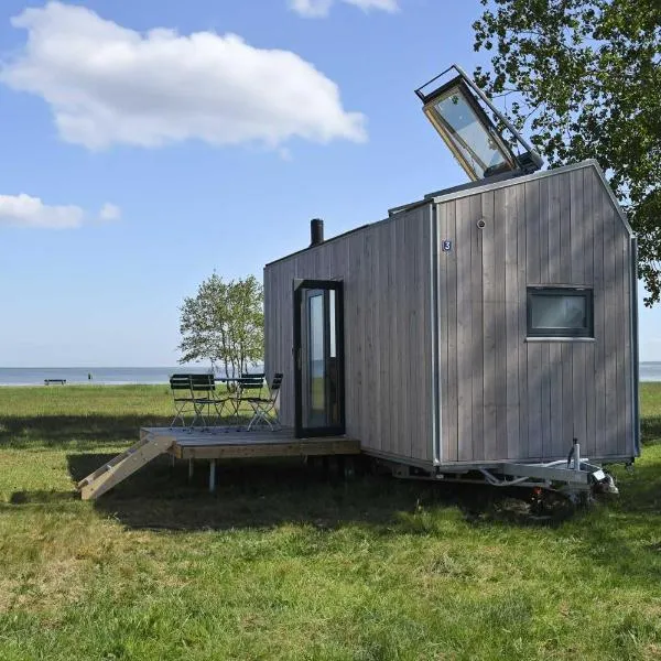 Tiny House Pioneer 3 - Green Tiny Spot Schillig, ξενοδοχείο σε Wangerland