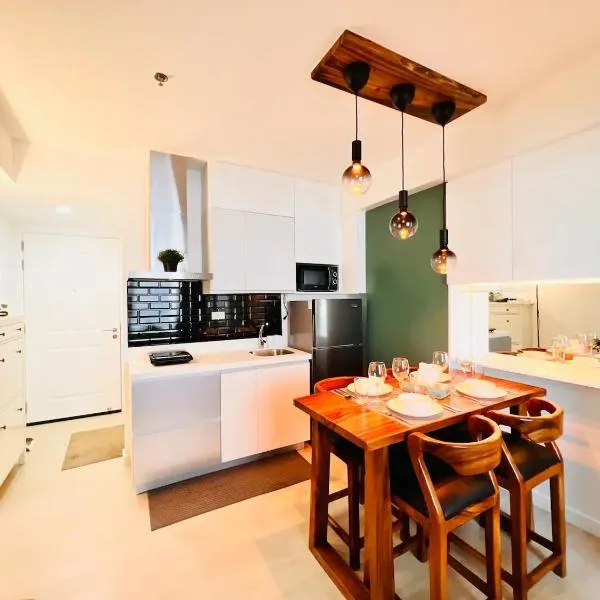 Manila Philippines, Azure Urban Resort Staycation by Leroche near Ninoy Aquino International Airport, hotel i Manila