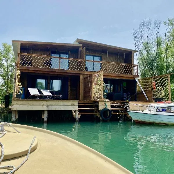 Meris、ウルツィニのホテル