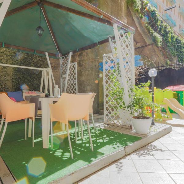 5 minuti dal mare Favoloso Trilocale con giardino, Genova